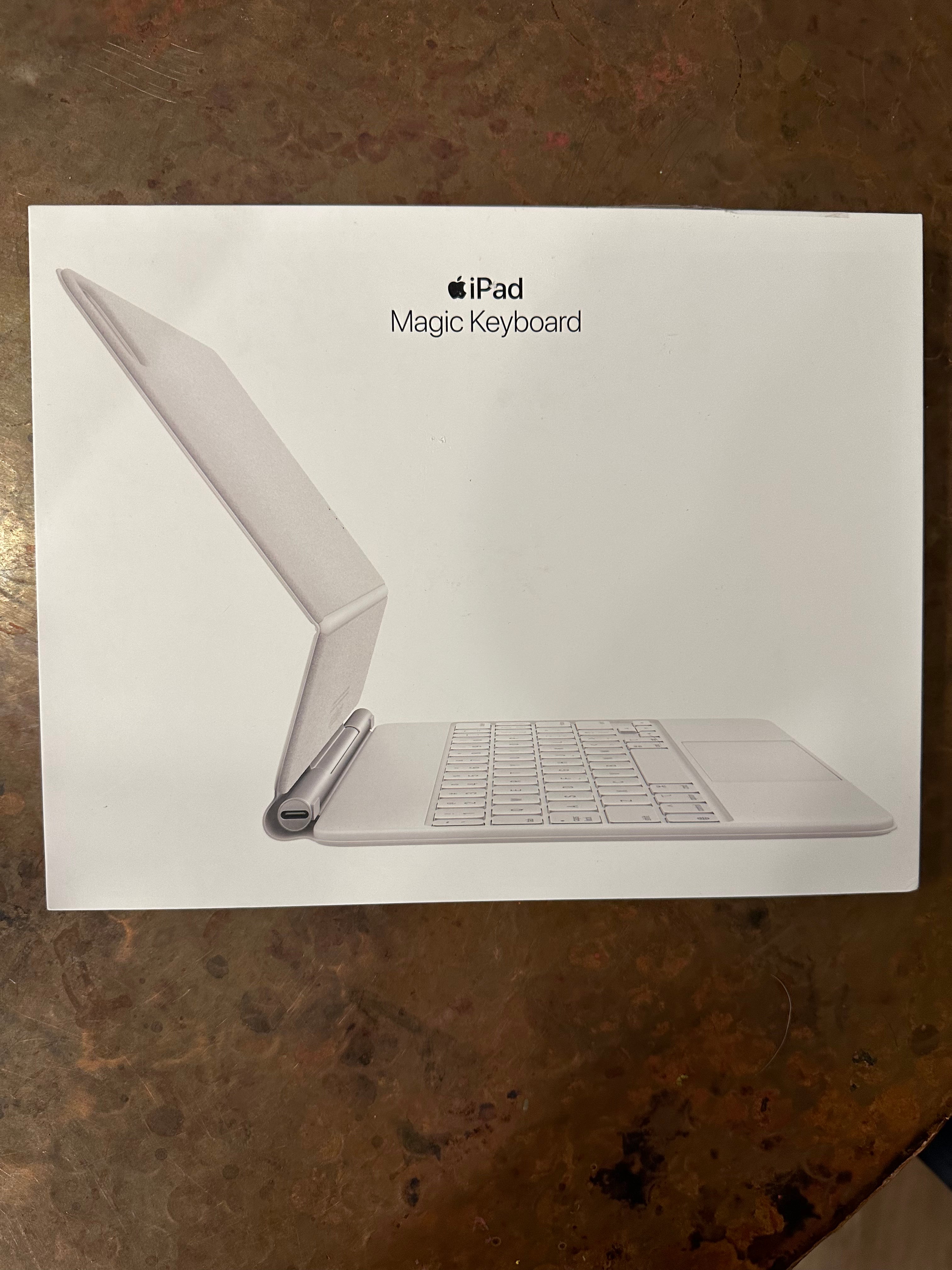 Apple Magic Keyboard 11-inch – Master Craters