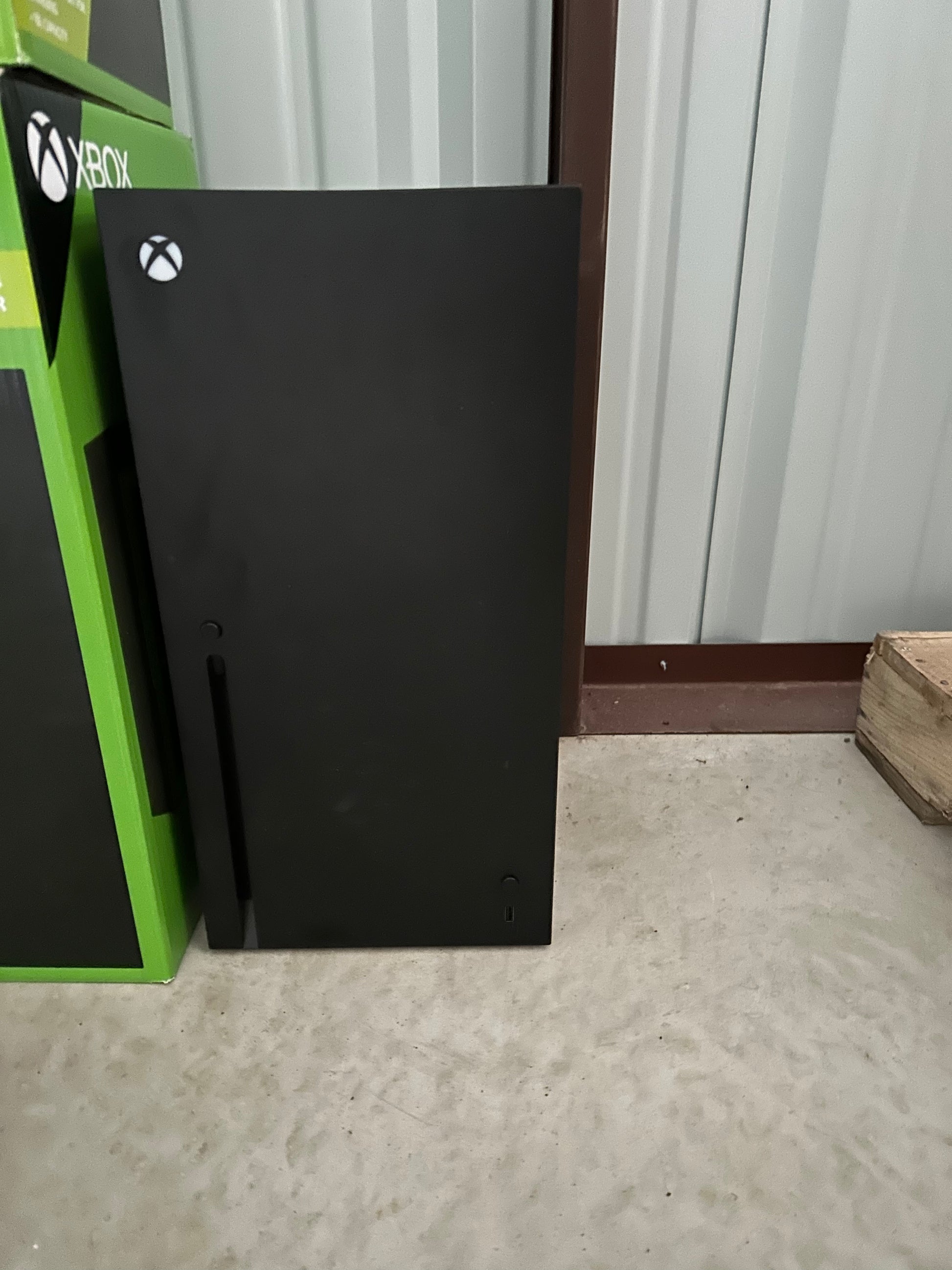 XBOX Series X Replica 8 Can Mini Fridge (Thermoelectric Cooler) 